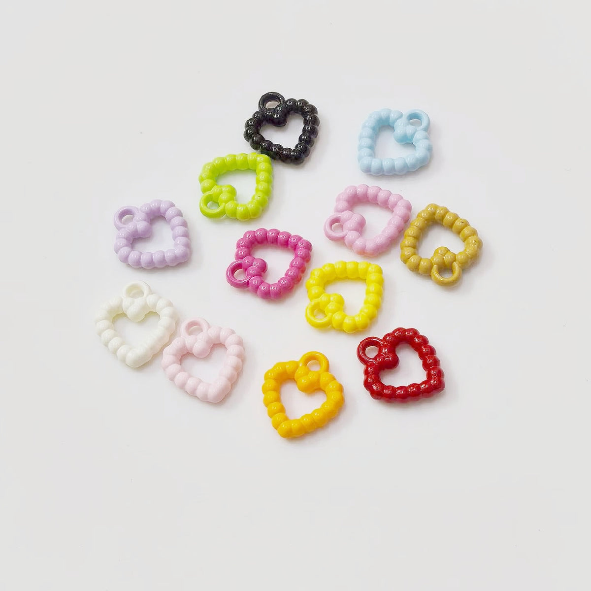 Painted-through holes, suspended holes, acrylic bead strings and beads, straight holes, interlocking beads, DIY handmade accessory materials.