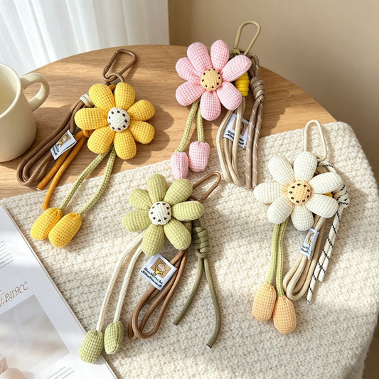 Cute cartoon flower pendant for girls' bags and mobile phone accessories