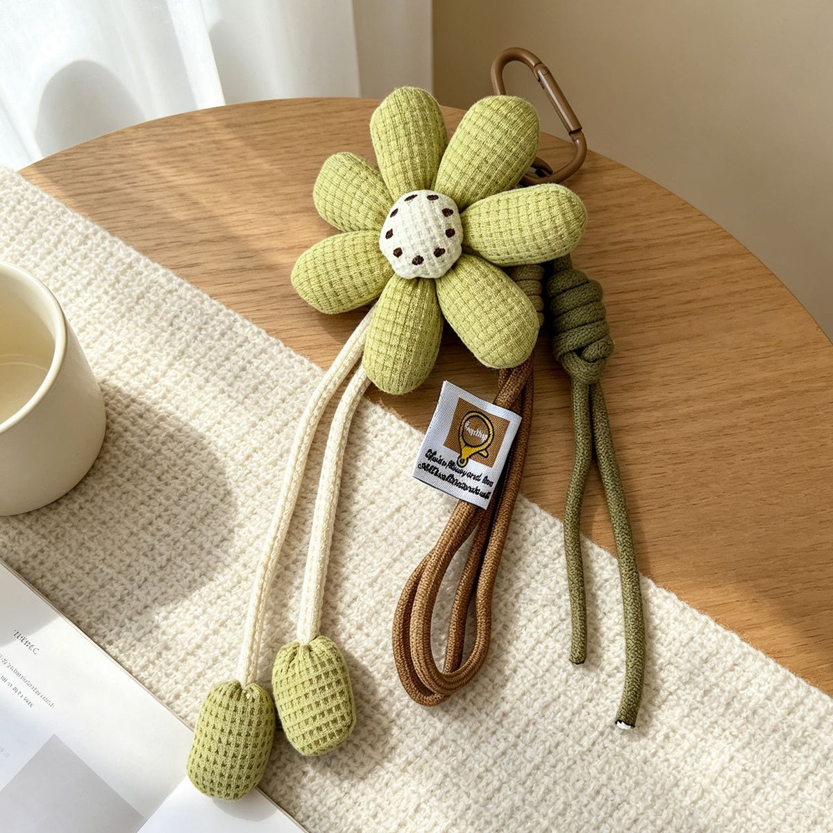 Cute cartoon flower pendant for girls' bags and mobile phone accessories